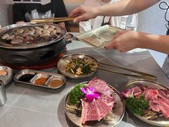 -围炉肉舍•炭烤活鳗•丹东海鲜烤肉(步行街店)