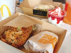 墨西哥烧烤风味鸡腿堡-麦当劳(磨子桥店)