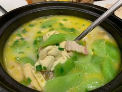-翠山·映月湖景餐厅(映月湖公园店)