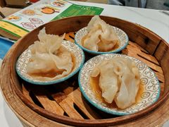 鲍鱼捞汁燕皮虾饺皇-喜势点·糖沙翁手工茶点·本地人茶居(永庆坊店)