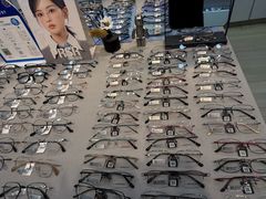 -天空之镜眼镜店蔡司依视路授权店(天通苑店)