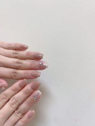 -花岐款式专研健康美甲沙龙