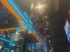 -屋有岛沉浸游戏旗舰店(中山公园店)