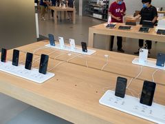 -Apple零售店(华贸购物中心店)