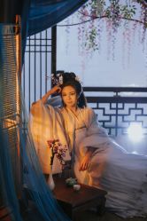 -九月鹰飞汉服摄影工作室