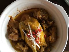 -东口码头·烧鸽子·鱼头泡饼·地方菜(金鹰悦城店)