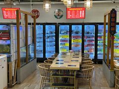 -杨老板·海鲜集市火锅·鲜切牛肉(中防万宝店)