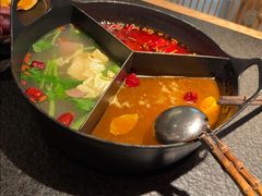 -三出山火锅(南京万象天地店)