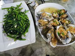 -四川小胡子海鲜(丁村万人海鲜广场店)