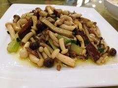 -聚丰园•湖鲜餐厅(阿红私房菜梅石路店)