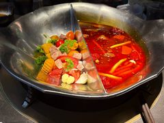 -湊湊火锅·茶憩(杭州湖滨银泰in77店)
