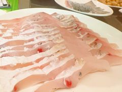 脆肉鲩鱼腩-正能量脆肉鲩火锅