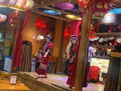 -老滇山寨•云南特色菜•地方菜•民族风情歌舞表演(金碧店)