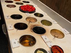 自助调料区-哥老官重庆美蛙鱼头(西湖银泰十一哥店)