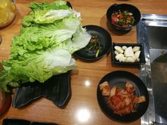 -肉甲韩国木炭烤肉(新壹街1店)