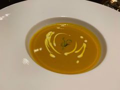 南瓜汤-圣丰索菲特·法国餐厅
