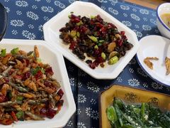 -临江餐馆二楼美食部落
