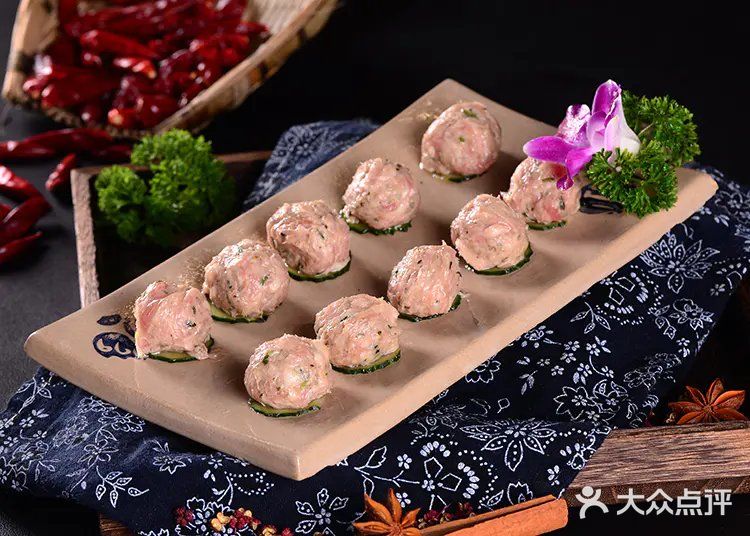 成都美食|只做火锅经典菜，只做火锅经典味！[调皮]