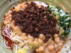 -阿宽豌杂面(华油路138号居民大院店)