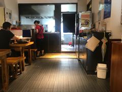 -丽虹云南过桥米线(兴工街店)