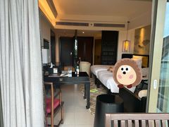 -三亚湾海居铂尔曼度假酒店