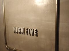 -HIGH FIVE哈福手工汉堡(桂林路店)