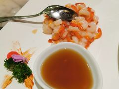 手剥河虾仁-蝶园·装修中(BFC外滩金融中心店)