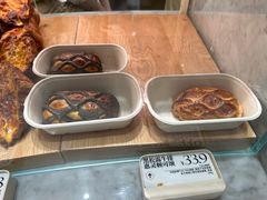 -HOT CRUSH趁热集合·现烤面包(环球港店)