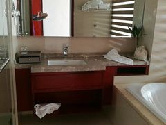 浴室-兴芮温泉度假区