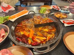 -渝井巷重庆老火锅(沈阳吉祥店)