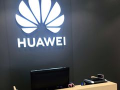 -华为授权体验店(万航渡路)
