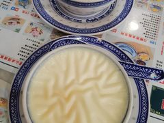 -广信牛奶甜品世家(台东店)
