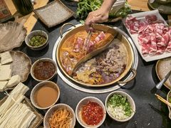 -顶顶汤火牛排火锅·经典铜锅涮肉