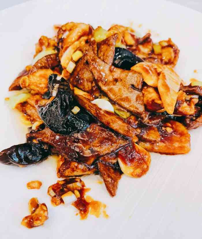 东兴楼饭庄(广安门店)-"只能说还行.各方面都算"还行".