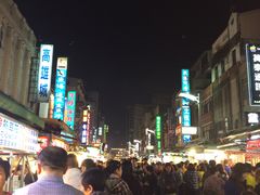 -六合夜市