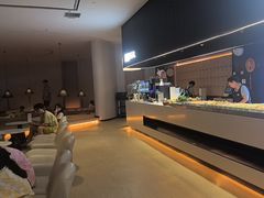 -涨巢·潮玩水疗局