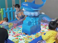 -蒙特利亲子乐园