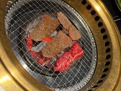 -山川小町·极番烧肉(新地假日广场店)