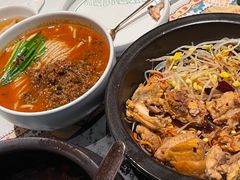 -云海肴·汽锅鸡·云南菜(天山百盛优客店)