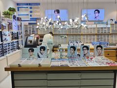 -沫芮眼镜·蔡司官方授权店(人民广场店)