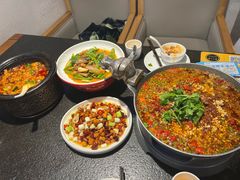 -万重锦·人文川菜馆(骡马市店)