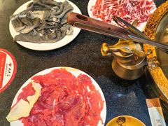 -周老三跷脚牛肉·全牛火锅(非遗传承店)