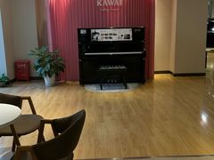 -柏斯音乐艺术中心·钢琴·吉他(上音店)