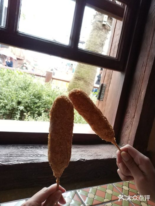 烘焙小餐车玉米热狗图片