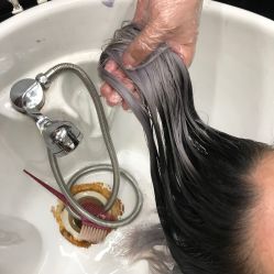-Miracle集简美发沙龙