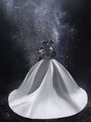 -至臻微拉婚纱摄影