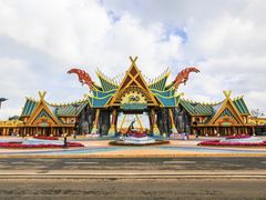 -七彩云南欢乐世界