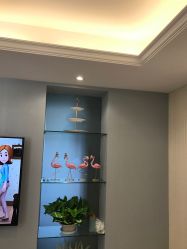 -PE SALON
