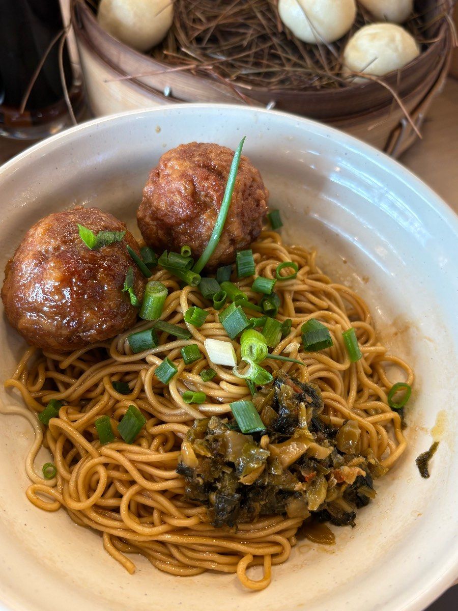 狮子头干挑面商家照片,很好吃.上菜很快