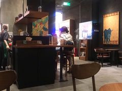 大堂-星巴克(大连柏威年店)